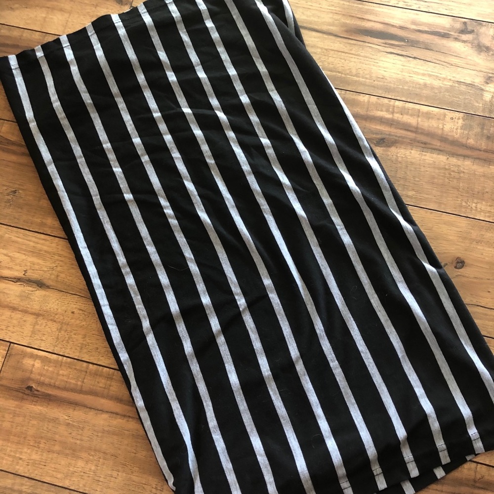 Itzy Ritzy Infinity Nursing Scarf - Picture 2 of 5